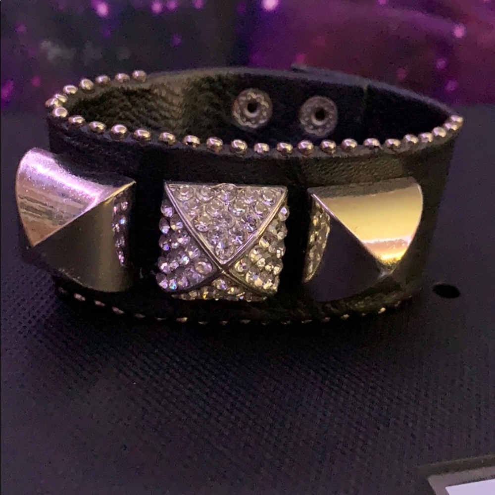 Leather cuff bracelet